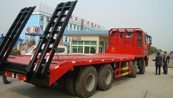 解放j6，7噸-12噸挖掘機(jī)拖車